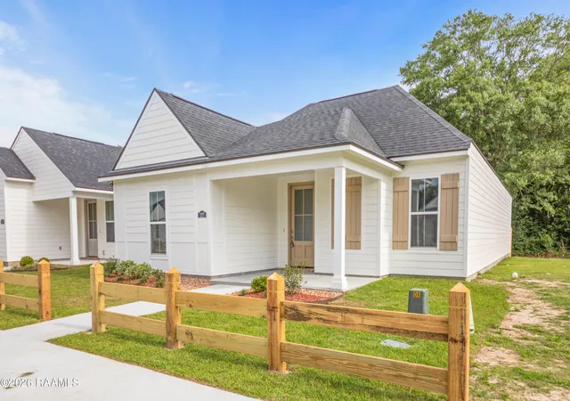 4th image of 127 Grenadine Dr, Lafayette, LA 70506 | MLS# 2600002181