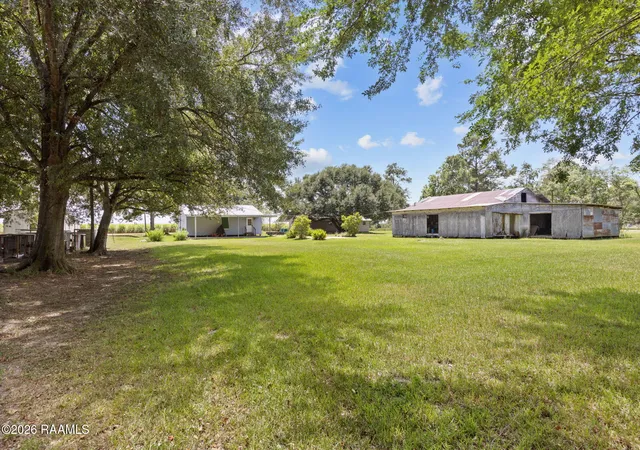 Photo 2 of Sale Pending at 1185 Francis Loop, St. Martinville, LA 70582 | MLS# 2600008016 | Listing updated on 2026-09-14