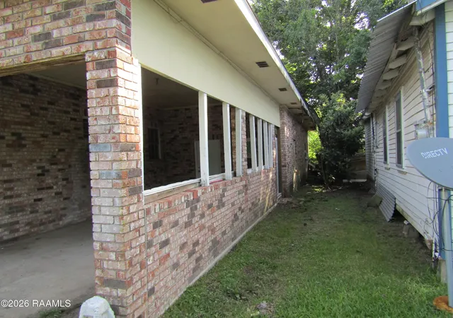 2nd image of 1106 1/2 Lombard St, New Iberia, LA 70560 | MLS# 2600006343