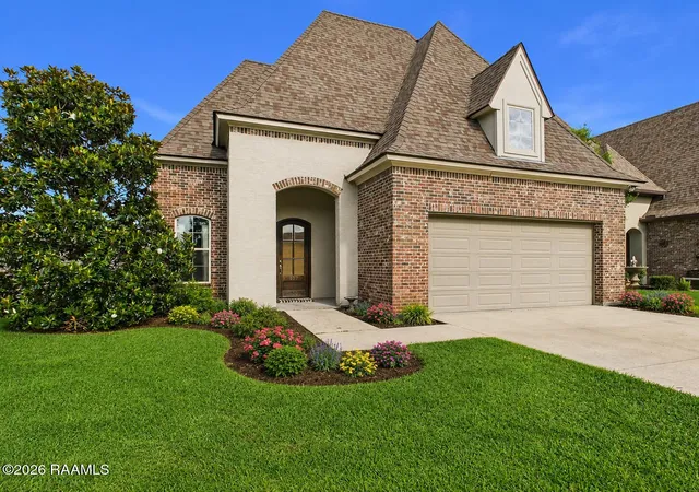 Photo 1 of Sale Pending at 107 Autumnbrook Dr, Broussard, LA 70518 | MLS# 2600004648 | Listing updated on 2026-08-24