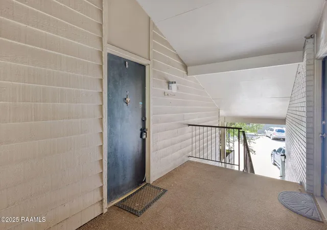 5th image of 220 Doucet Rd #207-A, Lafayette, LA 70503 | MLS# 2500004381