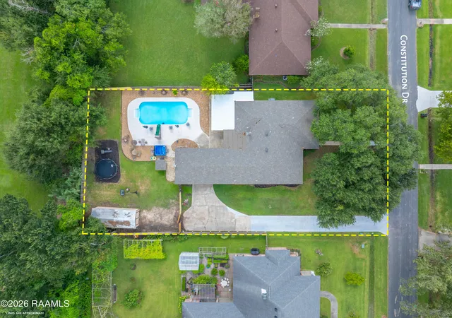 Photo 3 of Sale Pending at 209 Constitution Dr, Lafayette, LA 70503 | MLS# 2600007839 | Listing updated on 2026-09-15