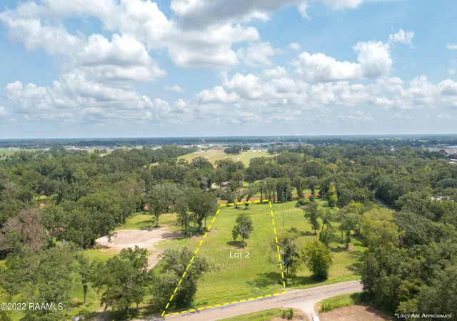1st image of 2 Main Hwy, Breaux Bridge, LA 70517 | MLS# 21001176
