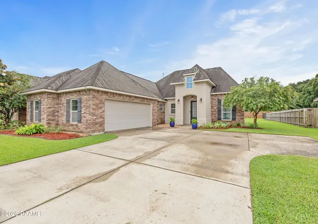 39th image of 347 Victoria Lights Ln, Broussard, LA 70518 | MLS# 2600006597