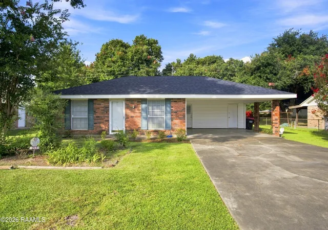 Photo 1 of Sale Pending at 213 Leonie St, Lafayette, LA 70506 | MLS# 2600007371 | Listing updated on 2026-09-14