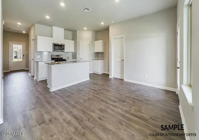 5th image of 1503 Colonel Rdg, New Iberia, LA 70560 | MLS# 2600003995