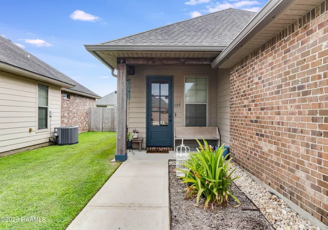 Photo 2 of Single family home for sale at 107 Cedar Mound Ln, Youngsville, LA 70592 | MLS# 2600007895 | Listing updated on 2026-09-03