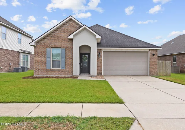 1st image of 113 Marshfield Dr, Lafayette, LA 70507 | MLS# 2600007710