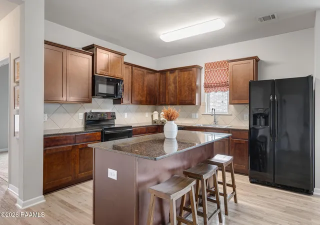 Photo 4 of Single family home for sale at 113 Marshfield Dr, Lafayette, LA 70507 | MLS# 2600007710 | Listing updated on 2026-09-09