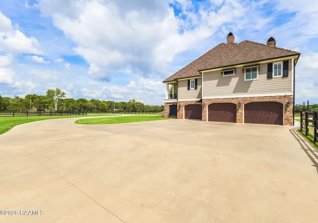 Photo 3 of Single family home for sale at 3256 Vidrine Rd, Ville Platte, LA 70586 | MLS# 2600004977 | Listing updated on 2026-06-05