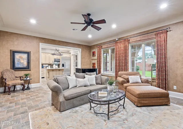 Photo 4 of Single family home for sale at 104 Avallach Dr, Lafayette, LA 70503 | MLS# 2020024150 | Listing updated on 2026-07-27