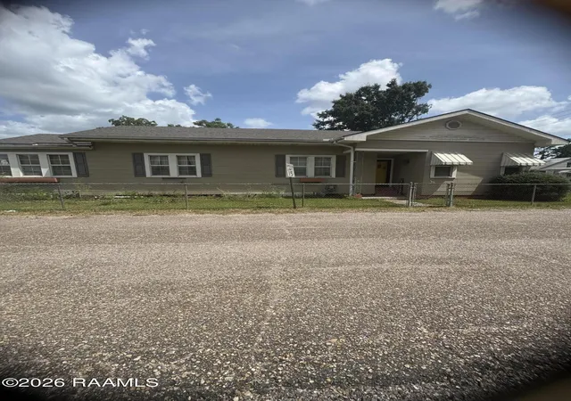 Photo 1 of Single family home for sale at 1020 Church St, Jeanerette, LA 70544 | MLS# 2600007092 | Listing updated on 2026-07-31