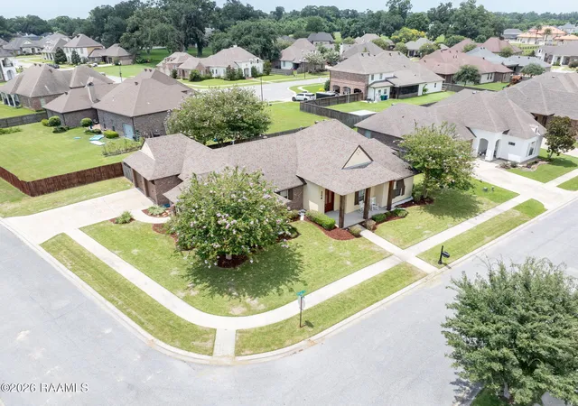 2nd image of 206 Brook Hill Dr, Youngsville, LA 70592 | MLS# 2600006774