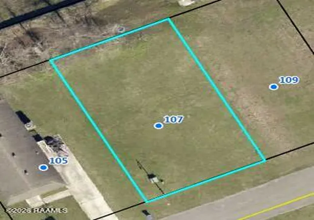 Photo 1 of Land for sale at 107 Madeira Dr, Lafayette, LA 70501 | MLS# 2600001289 | Listing updated on 2026-02-23