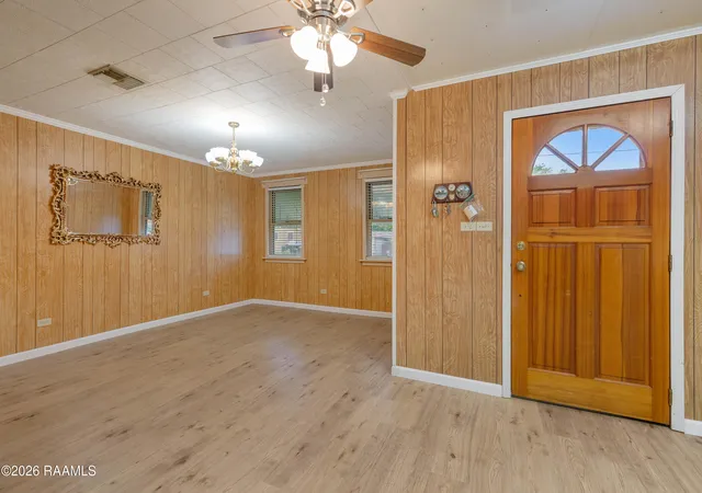 Homes for sale in Franklin, LA | 120 Bayouview Dr, Franklin, LA 70538 | MLS# 2600006392