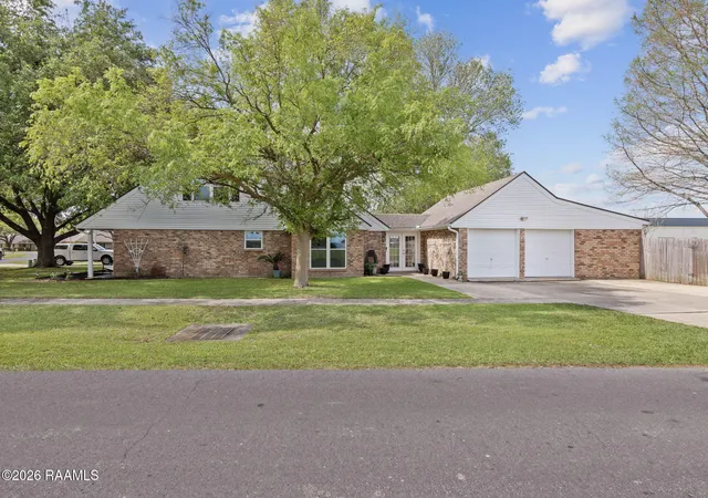 3rd image of 100 Presbytere Pkwy, Lafayette, LA 70503 | MLS# 2600002718
