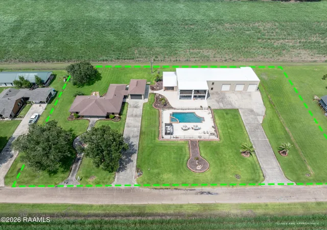 1st image of 1024 Decoux Rd, Saint Martinville, LA 70582 | MLS# 2600005233