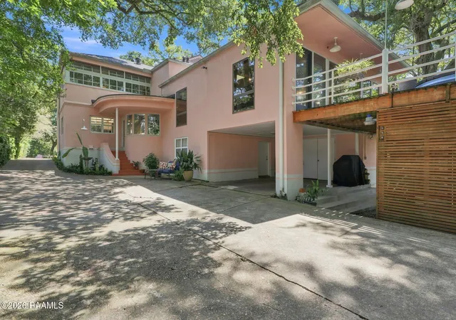 2nd image of 310 Marie St, New Iberia, LA 70563 | MLS# 2600007891
