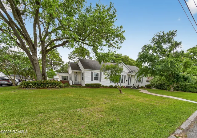4th image of 701 Parkview Dr, New Iberia, LA 70563 | MLS# 2600002841