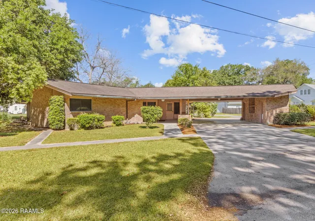 Homes for sale in Kaplan, LA | 210 N Church Ave, Kaplan, LA 70548 | MLS# 2600003712