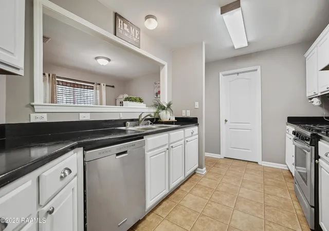 Homes for sale in Franklin, LA | 127 Sawmill St, Franklin, LA 70538 | MLS# 2500003057
