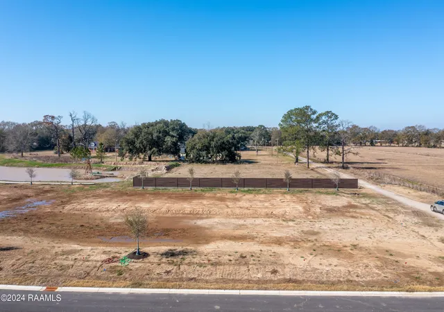 Photo 3 of Land for sale at 100 Marifito Ln, Lafayette, LA 70507 | MLS# 24000390 | Listing updated on 2026-05-11