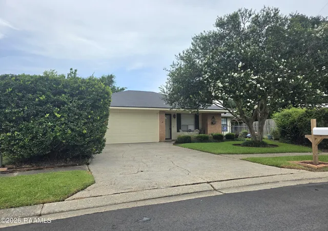 2nd image of 200 Cottonwood Dr, Lafayette, LA 70506 | MLS# 2600006360