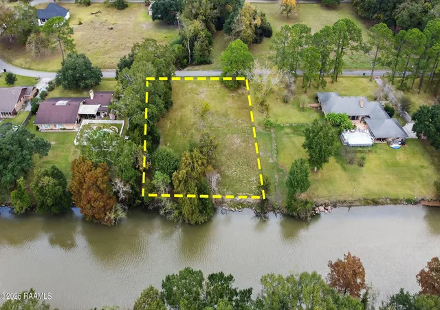 Photo 1 of Land for sale at Tbd Chalfonte Crescent Rd, New Iberia, LA 70563 | MLS# 2500005764 | Listing updated on 2026-05-13