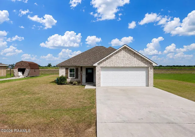 2nd image of 1093 Jordan Dr, St. Martinville, LA 70582 | MLS# 2600007235