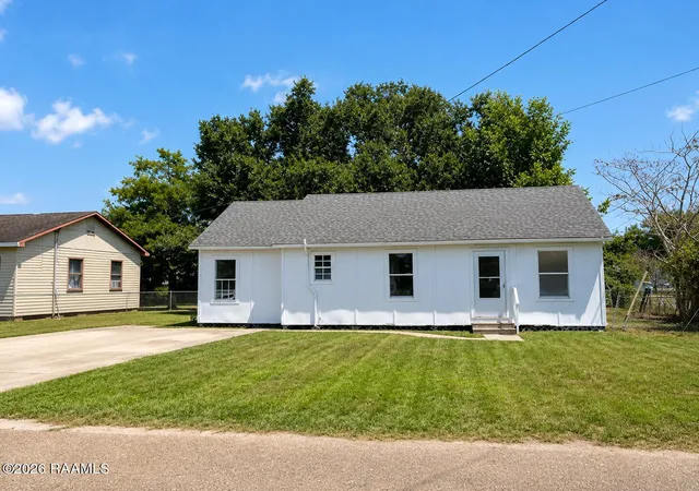 Photo 2 of Single family home for sale at 139 Gerald St, Opelousas, LA 70570 | MLS# 2600008015 | Listing updated on 2026-08-27