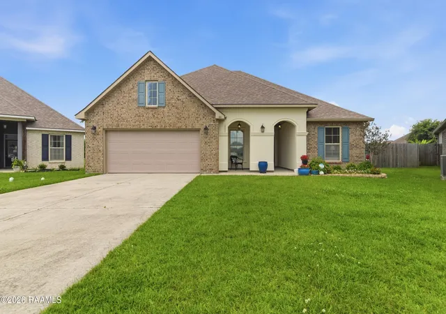Homes for sale in Youngsville, LA | 101 Sugar Crest Dr, Youngsville, LA 70592 | MLS# 2600004801