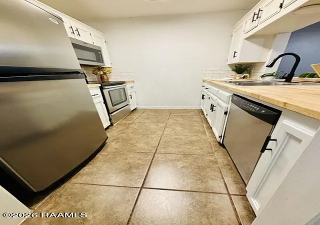 4th image of 194 Southfield Pkwy, Lafayette, LA 70506 | MLS# 2600005107