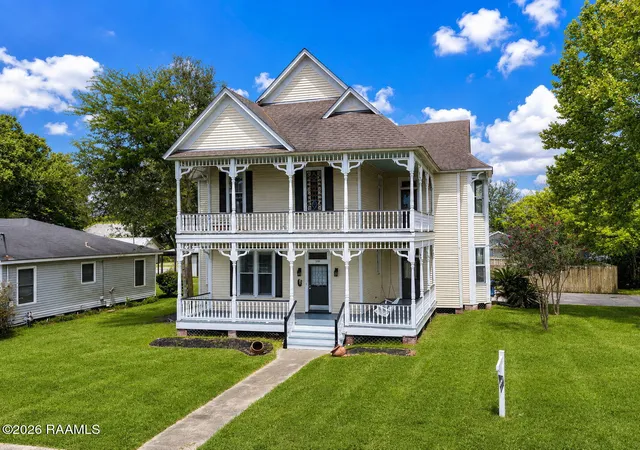 Photo 2 of Single family home for sale at 119 E Elm St, Crowley, LA 70526 | MLS# 2600004790 | Listing updated on 2026-09-11