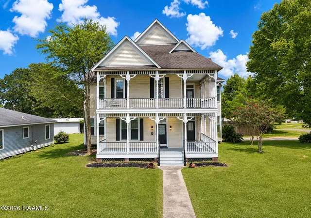 Photo 3 of Single family home for sale at 119 E Elm St, Crowley, LA 70526 | MLS# 2600004790 | Listing updated on 2026-09-11