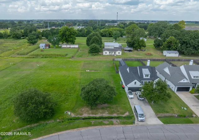 2nd image of 112 Gideon Rd, Youngsville, LA 70592 | MLS# 2600007231