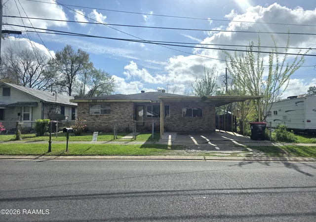 Photo 2 of Single family home for sale at 812 S Magnolia St, Lafayette, LA 70501 | MLS# 2600007582 | Listing updated on 2026-08-18
