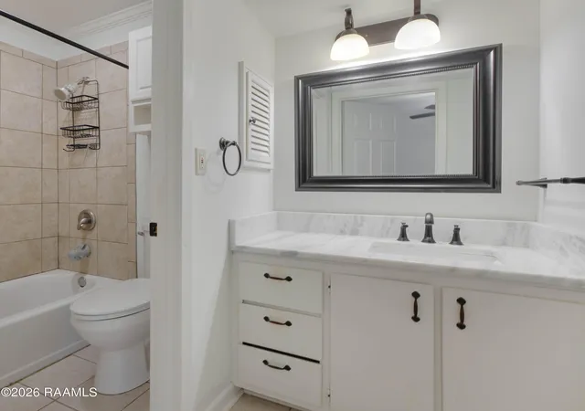 Photo 4 of Condo for sale at 220 Doucet Rd #221C, Lafayette, LA 70503 | MLS# 2600003178 | Listing updated on 2026-06-26