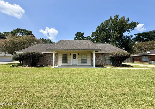 1st image of 162 Whispering Oaks Dr, Opelousas, LA 70570 | MLS# 2600007296