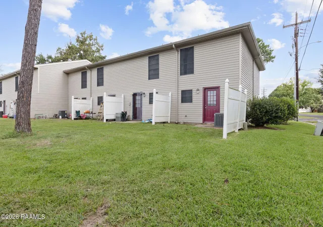 2nd image of 201 High Meadows Blvd #101, Lafayette, LA 70507 | MLS# 2600007093