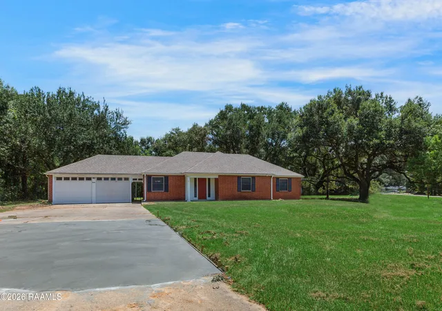2nd image of 2518 W Willow St, Scott, LA 70583 | MLS# 2600005076