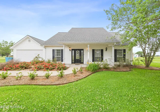 Homes for sale in St. Martinville, LA | 1125 Papit Guidry Rd, St. Martinville, LA 70582 | MLS# 2600003069