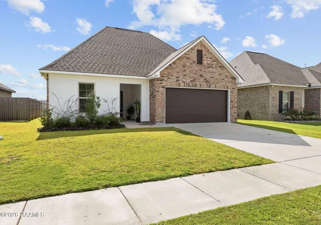 Homes for sale in Lafayette, LA | 207 Segovia Wy, Lafayette, LA 70506 | MLS# 2600005378