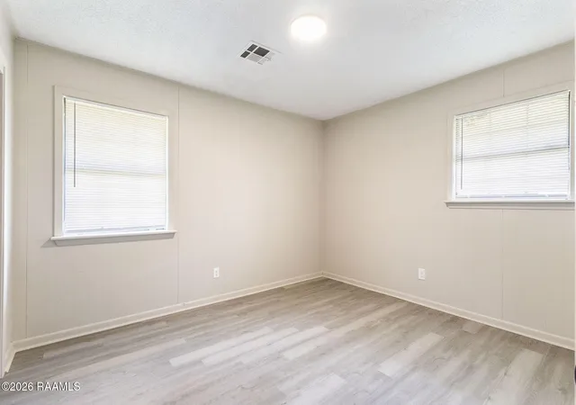 Photo 2 of Single family home for sale at 206 French Ct, Lafayette, LA 70507 | MLS# 2600006860 | Listing updated on 2026-08-26