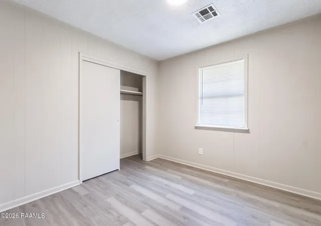 Photo 3 of Single family home for sale at 206 French Ct, Lafayette, LA 70507 | MLS# 2600006860 | Listing updated on 2026-08-26