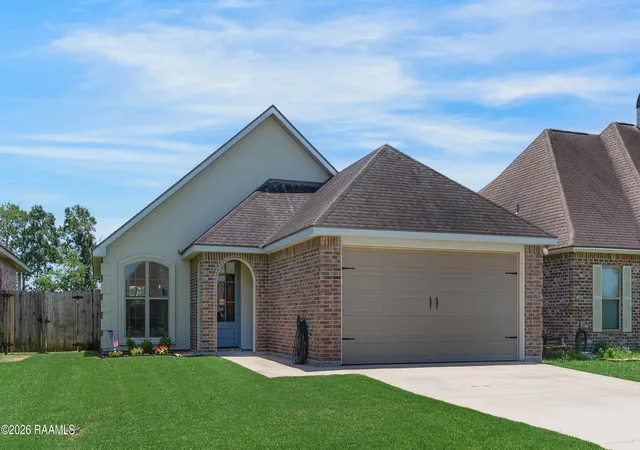 2nd image of 143 Rue Village, Maurice, LA 70555 | MLS# 2600005747