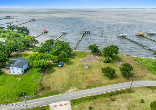 Homes for sale in Lake Charles, LA | 371 Miguel St, Lake Charles, LA 70607 | MLS# 2600006241