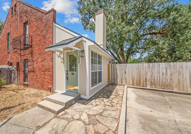 2nd image of 200 Curtis St #C, Lafayette, LA 70506 | MLS# 2600006006