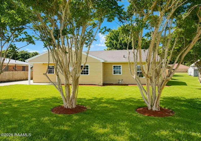 Photo 2 of Single family home for sale at 1175 Lovell St, Crowley, LA 70526 | MLS# 2600007685 | Listing updated on 2026-09-11