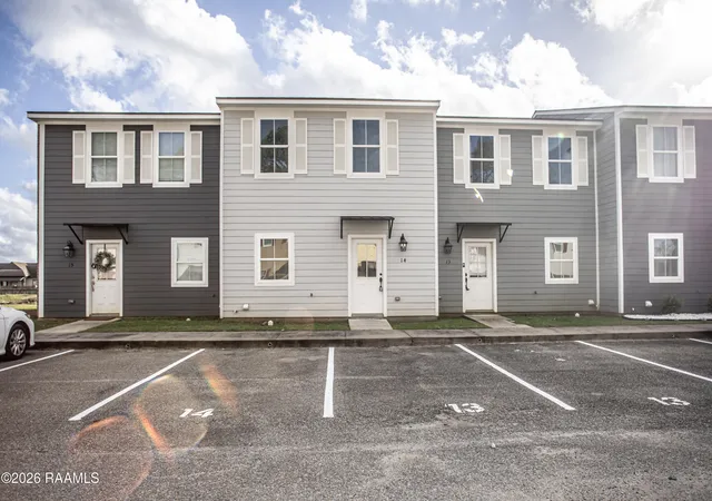 1st image of 14 Townhouse Cvs, Lafayette, LA 70506 | MLS# 2500005994