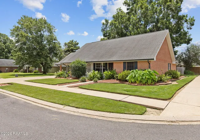 2nd image of 400 Rue Colombe, Carencro, LA 70520 | MLS# 2600005406